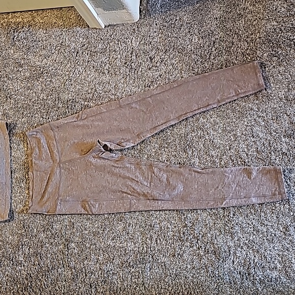STUNNING OFFLINE BY AERIE LEGGINGS BROWN MARLE WORKOUT SET - Picture 3 of 16